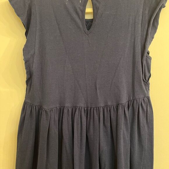 Wonderly Smocked Blouse - Picture 10 of 10